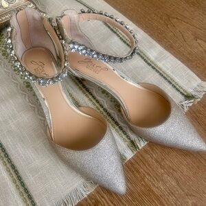 Badgley Mischka Jewel kitten heel shoes, gold with crystal ankle strap accents 8